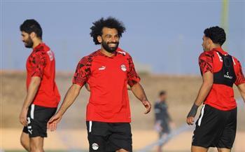 موعد انضمام  المحترفون لمعسكر المنتخب بالإمارات 