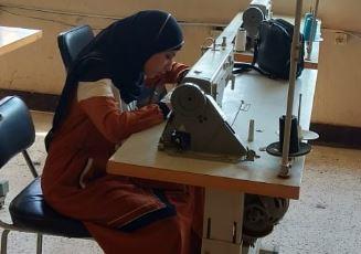 وزارة العمل: دورة تدريبية لفتيات شمال سيناء على مهنة الخياطة