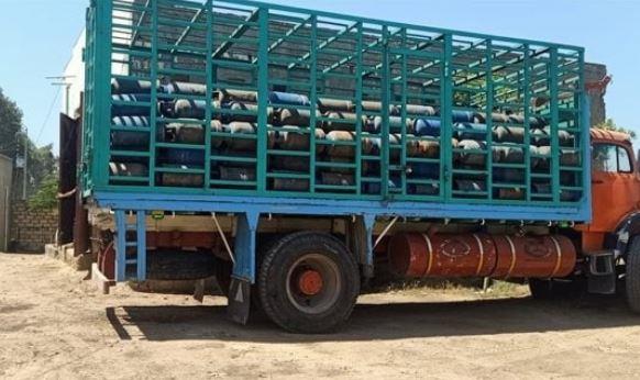 ضبط سياره محملة بـ 30 أسطوانة غاز منزلية لإعادة البيع بالسوق السوداء بالبحيرة