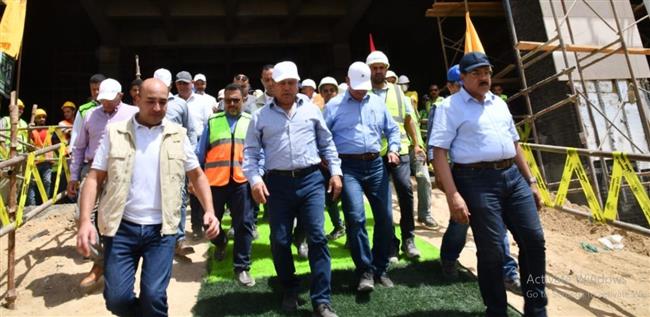 وزير النقل يتفقد مشروع الخط الأول للقطار الكهربائى السريع "العين السخنة / العلمين / مطروح"