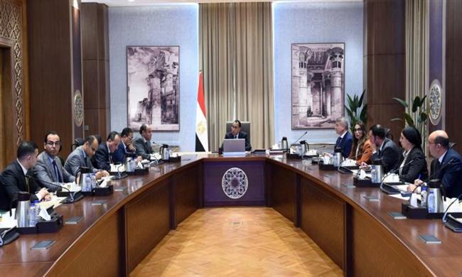 رئيس الوزراء يبحث إجراءات تنفيذ حزمة الحوافز الجديدة للاستثمار الصناعي