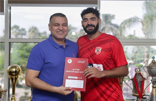 الأهلي يجدد عقد عبدالرحمن حميد حارس مرمى فريق كرة اليد