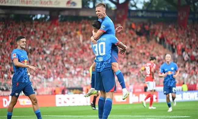 لايبزيج يفوز علي يونيون برلين بثلاثية نظيفة في الدوري الالماني