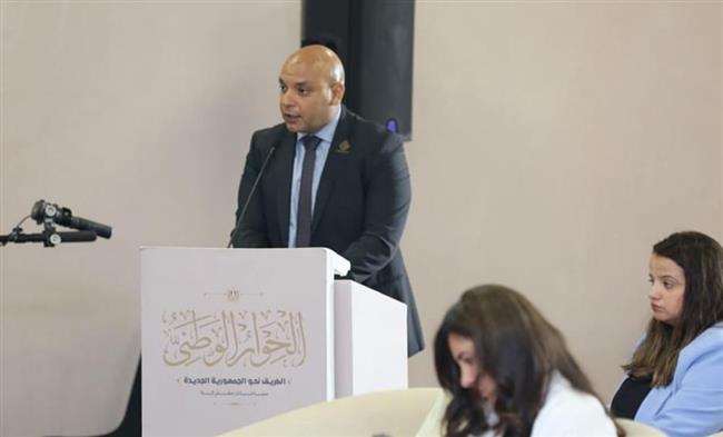 النائب محمود القط يقترح إطلاق حملة إعلامية للتوعية بقوانين نشر الأخبار الكاذبة