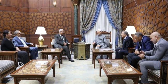 شيخ الأزهر يستقبل سفراء مصر الجدد لدى باكستان وموريشيوس وسنغافورة