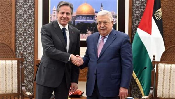 الرئيس الفلسطيني يبحث هاتفيا مع وزير الخارجية الأمريكي سبل تعزيز التعاون الثنائي