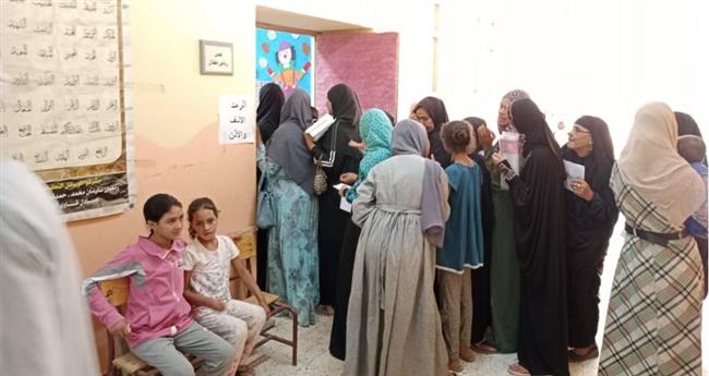 مناظرة 686 حالة بقافلة جنوب الوادى الطبية لقرية الترامسة بقنا