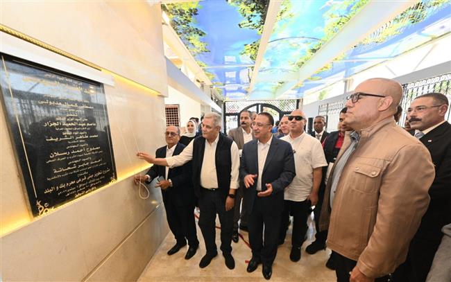 وزير الإسكان يفتتح الملحق الإداري لشركة مياه الشرب بالإسكندرية