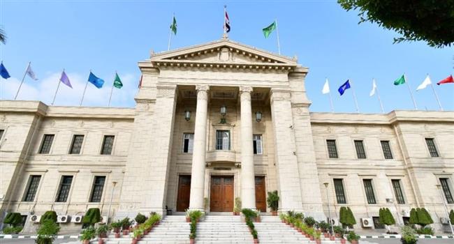 فوز "حاسبات" جامعة القاهرة بالمركز الأول والميدالية الذهبية فى مسابقة "البرمحيات"