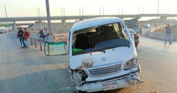 مصرع شخص وإصابة 7 في حادث انقلاب سيارة ميكروباص بـ"صحراوي أسوان"