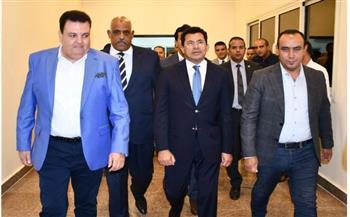 وزير الرياضة يفتتح أحدث المنشآت الرياضية بنادى "جرين هيلز" بالشروق 