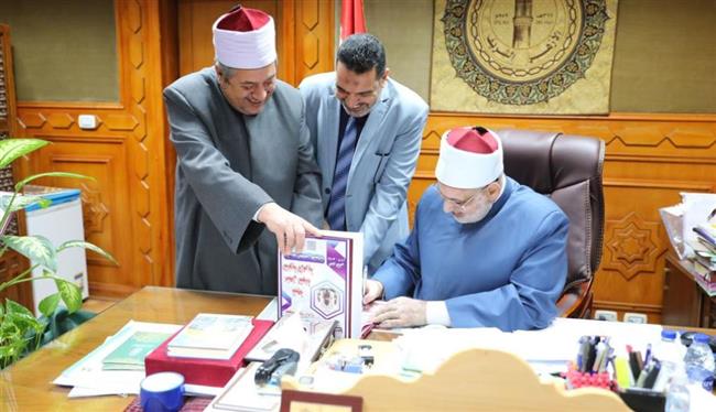 وكيل الأزهر يعتمد نتيجة الدور الثاني لشهادة الثانوية الأزهرية 