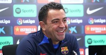 تشافي يعلن قائمة برشلونة لدوري أبطال أوروبا