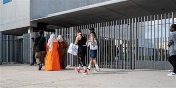 المجلس الإسلامى فى فرنسا يعتبر حظر العباءة فى المدارس قرارا "تعسفيا"