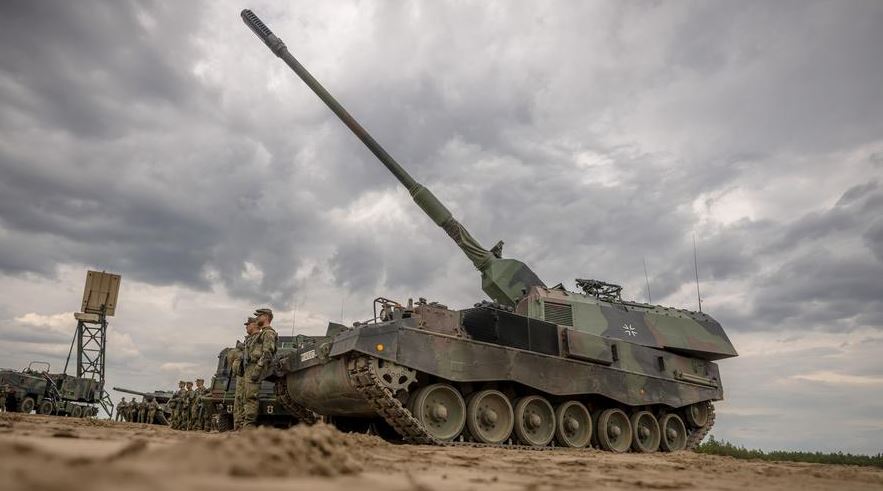 «أكثر من 250 مدفع هاوتزر».. تقرير يبرز الدعم الأمريكي لأوكرانيا مستمر منذ بدء العملية العسكرية