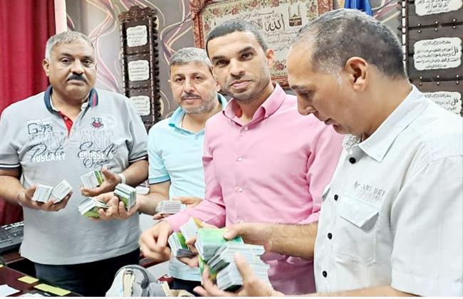 ضبط مخبز جمع 638 بطاقة تموين لتحقيق أرباح غير مشروعة 