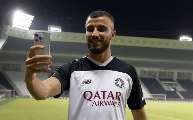 الشباب السعودي يضم المغربي رومان سايس