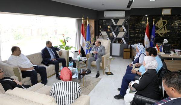 محافظ أسوان: فتح آفاق جديدة من الاستثمار لدعم الاقتصاد المحلي بما يحقق صالح المواطن