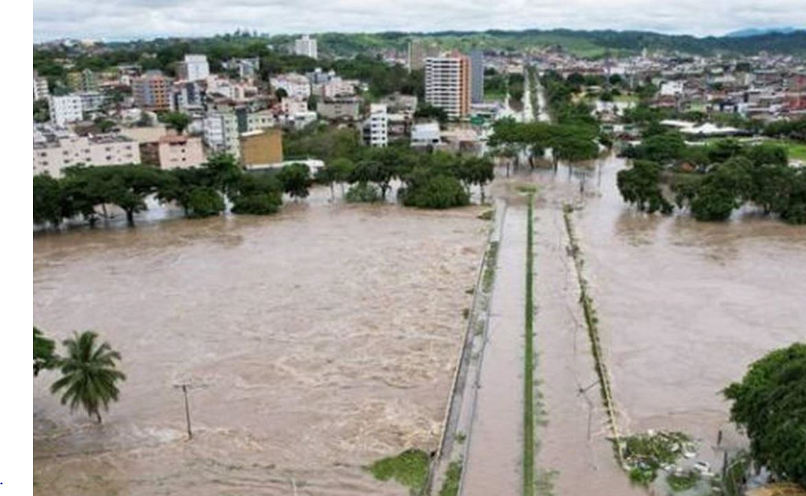 ارتفاع حصيلة ضحايا الفيضانات في جنوب البرازيل إلى 32 قتيلا