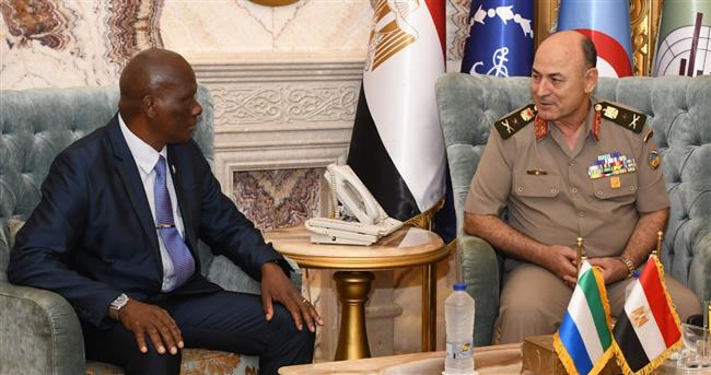رئيس الأركان يلتقي مع نائب وزير الدفاع السيراليوني