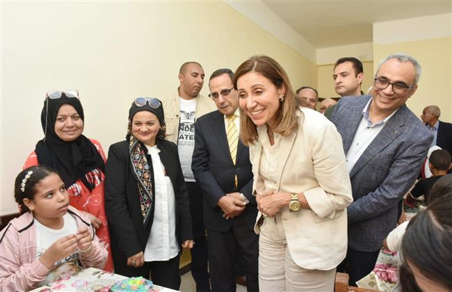 وزيرة الثقافة: خطة متكاملة للتنمية الثقافية بمدن وقرى شمال سيناء
