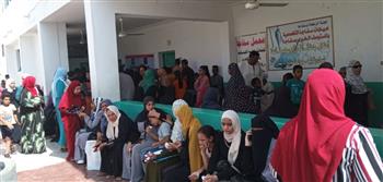   مناظرة 828 حالة بقافلة جامعة جنوب الوادى الطبية بمدينة سفاجا 