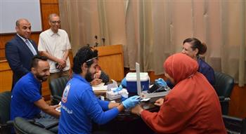   الدكتور المنشاوي: جامعة أسيوط تؤدي دورها المجتمعي في تعزيز النظام الصحي