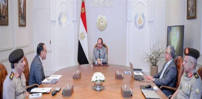   السيسي يوجه بمواصلة العمل على جذب الاستثمارات الأجنبية إلى المنطقة الاقتصادية لقناة السويس
