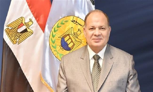 محافظ أسيوط يكلف قيادات المحافظة بتكثيف حملات الإزالة بأبنوب