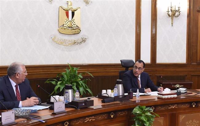 مدبولي يستعرض مخططات مشروع إحياء وتطوير حديقتي الحيوان و الأورمان بالجيزة