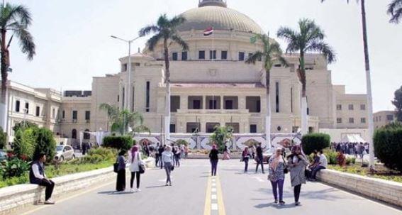 بدء الكشف الطبى للطلاب الجدد بجامعة القاهرة 16 سبتمبر