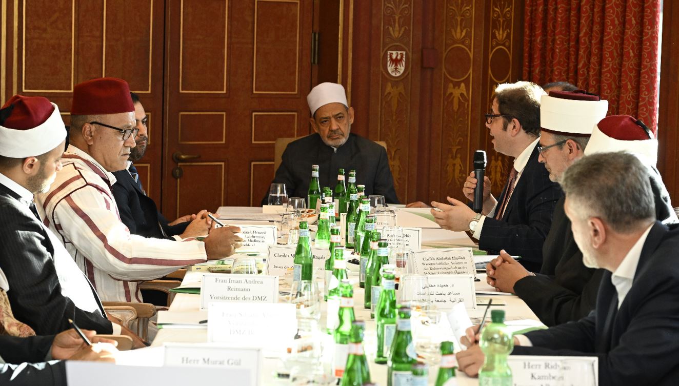 شيخ الأزهر يلتقي ممثلي المجتمع الإسلامي في ألمانيا