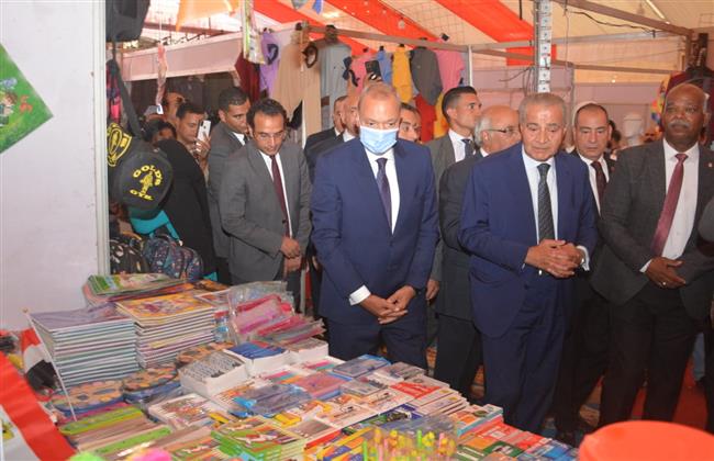 وزير التموين ومحافظ القليوبية يفتتحان معرض "أهلا مدارس" بشبرا الخيمة