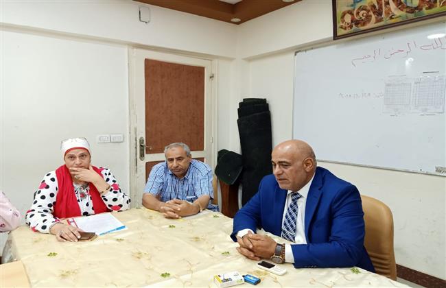 مدير تعليم الإسكندرية يناقش استعدادات المديرية للعام الدراسي الجديد