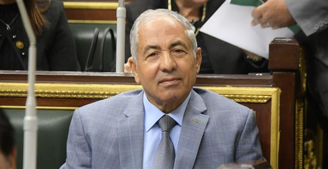 رئيس "دفاع النواب" يهنئ الرئيس السيسي بـ العام الميلادي الجديد 