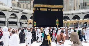 ما حكم طواف المريض حاملا القسطرة؟!.. الإفتاء تجيب