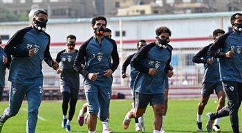 تدريبات فنية للاعبي الزمالك على هامش مران اليوم