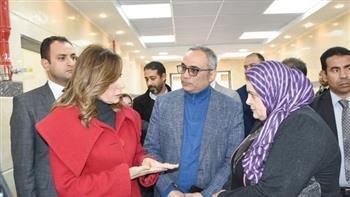 تمهيدًا لافتتاحه.. وزيرة الثقافة تتفقد أعمال تطوير ورفع كفاءة قصر ثقافة حلوان