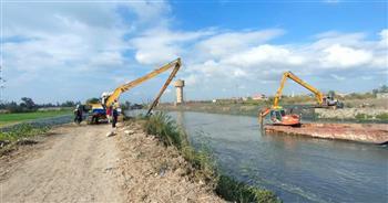 وزير الري يتابع أعمال تطهير المصارف 