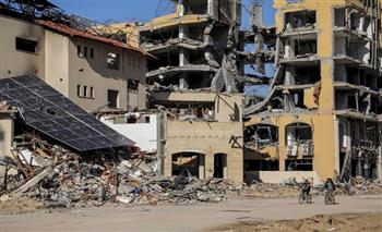   الإعلام الحكومي بـ غزة: جيش الاحتلال قصف منزلا في منطقة أعلنها "آمنة"