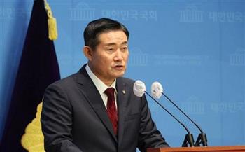   وزير دفاع كوريا الجنوبية: جارتنا المالية قد تبيع صواريخ جديدة لموسكو