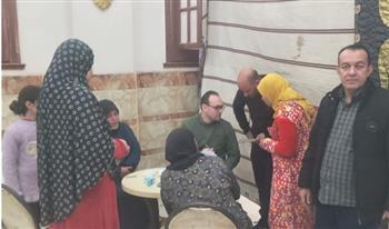 الكشف على 396 مواطنًا خلال قافلة طبية بـ البحيرة