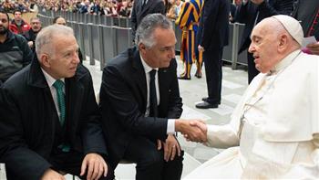   وزير السياحة الأردني يبحث في الفاتيكان سبل تشجيع الحج المسيحي إلى المملكة