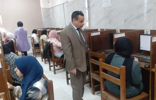 استمرار امتحانات الفصل الدراسي الأول لبرنامج الصيدلة الإكلينيكية بجنوب الوادى الاهلية