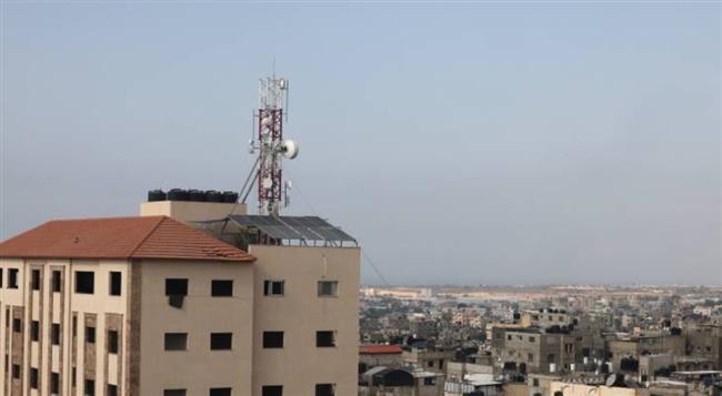 انقطاع كامل لخدمات الاتصالات والإنترنت في قطاع غزة
