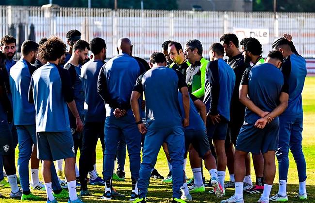 الزمالك يستأنف تدريباته على ملعب حلمي زامورا.. وجلسة مع اللاعبين على هامش المران