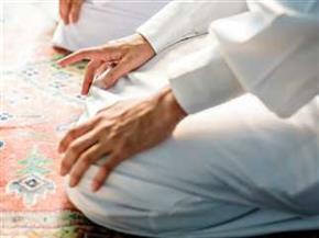 هل يجوز للمصلي رد السلام بالإشارة؟