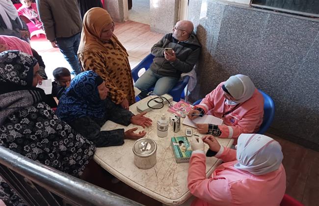 570 حالة.. حصاد قافلة جامعة الزقازيق اليوم بقرية بني هلال مركز منيا القمح