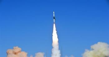 اليابان و كوريا الجنوبية : بيونج يانج تطلق صاروخا باليستيا جديدا في البحر