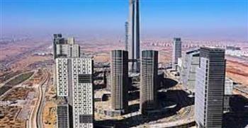 وزير الإسكان يشارك في تسليم المرحلة الأولى من أبراج العاصمة الإدارية الجديدة 